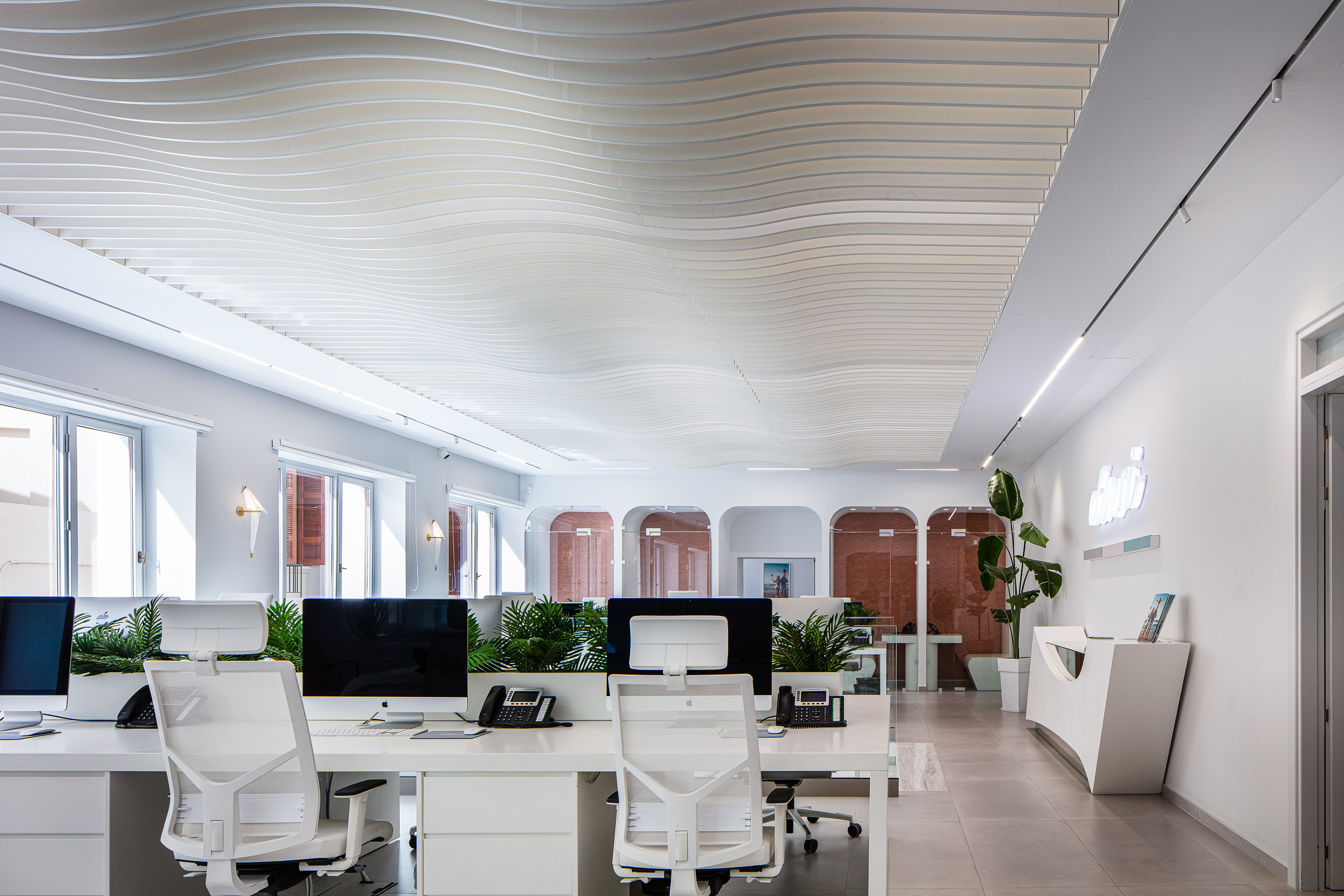 etouri offices